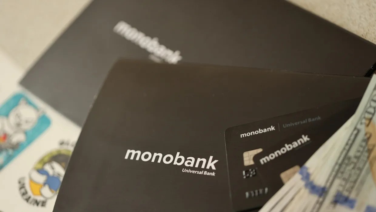 Укрпошта погодилася поповнювати картки monobank без комісії Укрпошта погодилася поповнювати картки monobank без комісії