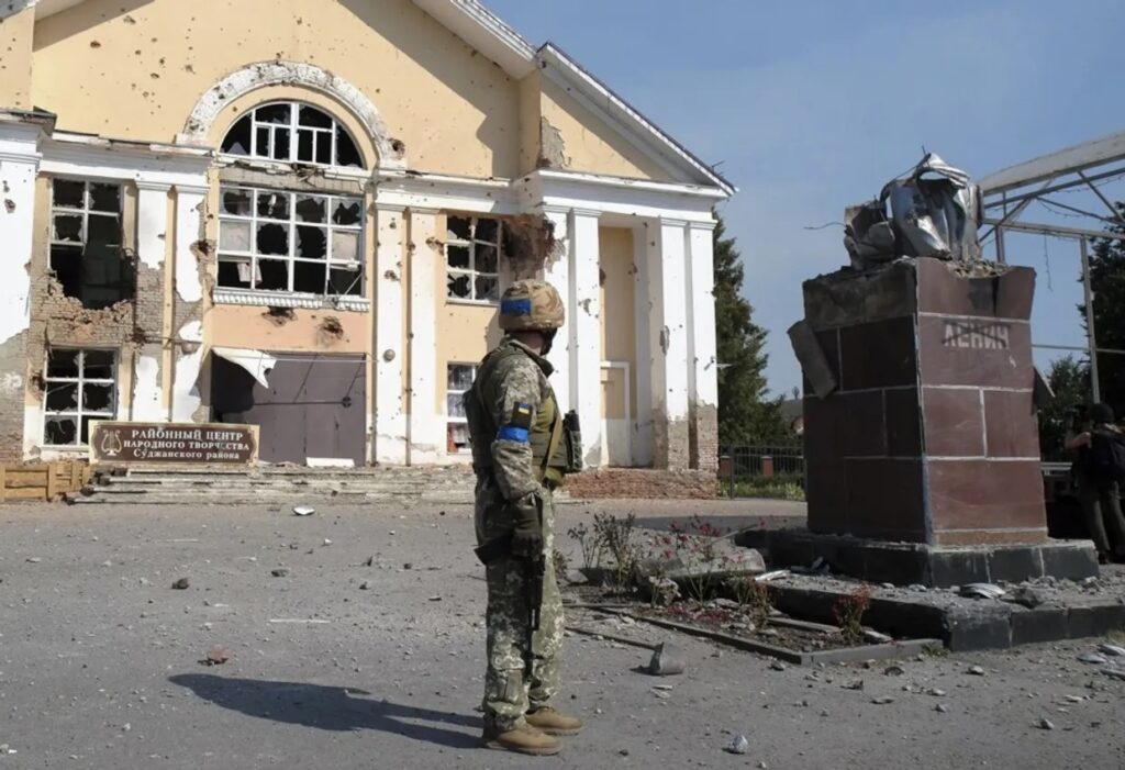Кабмин установил выплаты для военных за операцию в Курской области