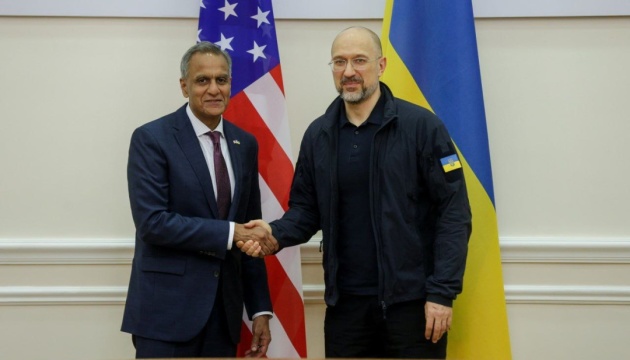 Прем’єр-міністр України із заступником Держсекретаря США розглянули питання інвестицій, відновлення інфраструктури та захист енергооб’єктів