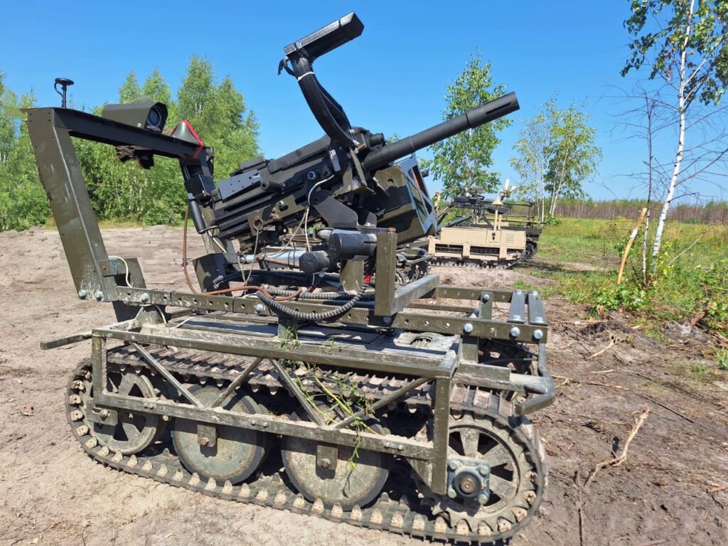 Пошли в бой только роботы. Впервые Украина успешно провела наземную атаку на позиции окупантов с применением исключительно роботизированных систем