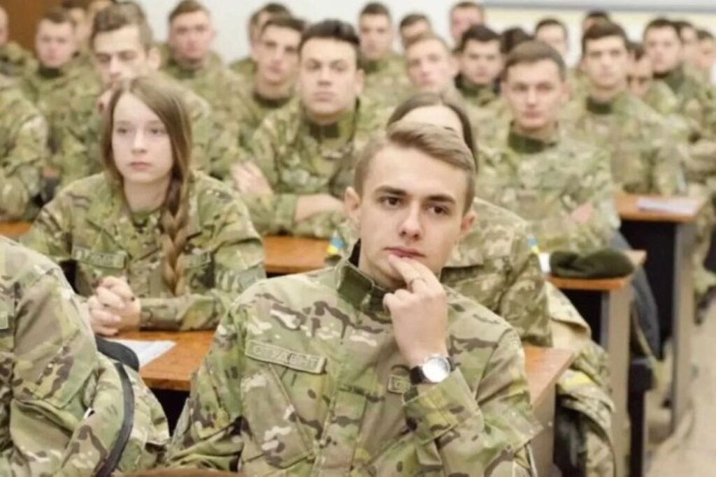 БЗВП – обов’язкова умова для навчання у вишах. За відмову від її проходження студенти будуть відраховані – пояснення МОУ