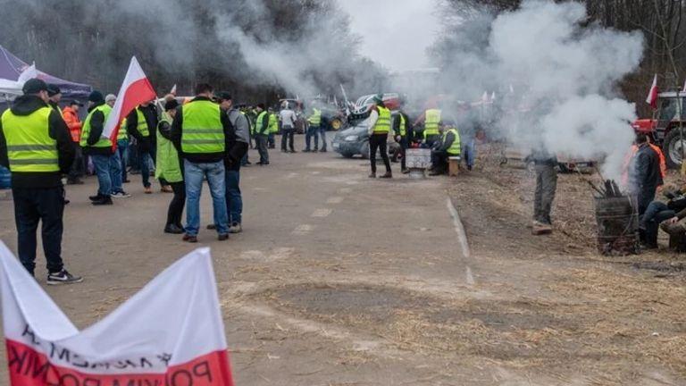 Польща знайшла рішення, як запобігти блокадам кордону з Україною Польща знайшла рішення, як запобігти блокадам кордону з Україною