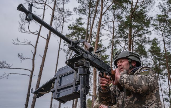 РФ вночі запустила 77 дронів та дві ракети по Україні: ППО збила 56 дронів типу Shahed 