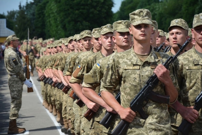 В Україні більше не буде строкової служби, плануються зміни правил військової служби – нардеп