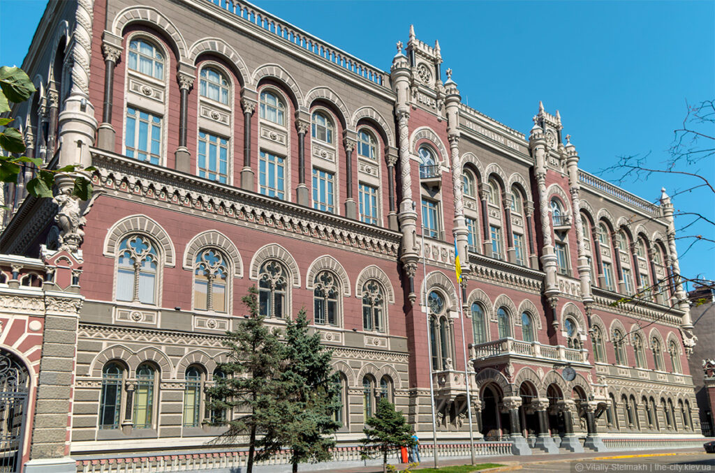 В феврале Нацбанк направил почти ₴18 миллиардов со спецсчета на нужды обороны
