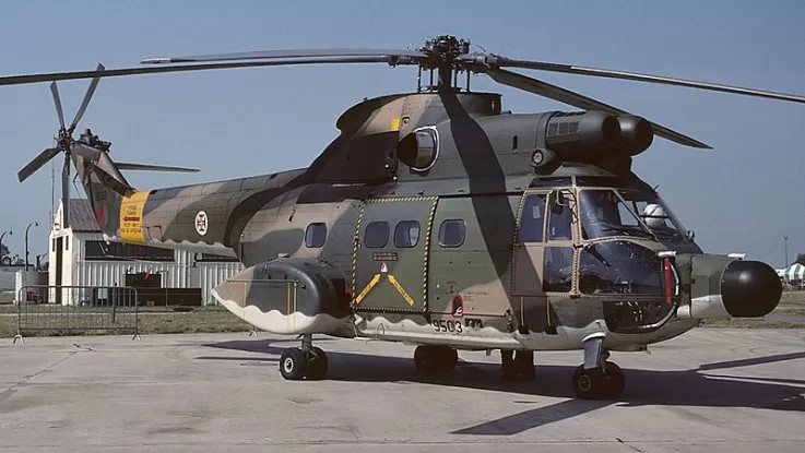 Португалия передала Украине восемь вертолетов SA-330 Puma Португалия передала Украине восемь вертолетов SA-330 Puma