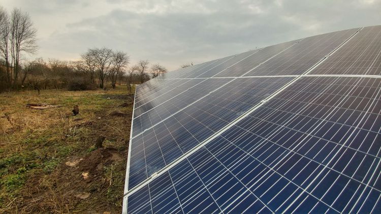 Украинских женщин бесплатно научат монтажу солнечных электростанций Украинских женщин бесплатно научат монтажу солнечных электростанций