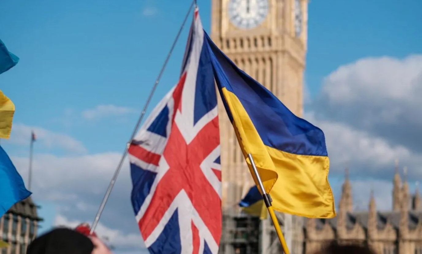 Британія передала Україні $1 млрд у рамках кредиту, забезпеченого замороженими активами РФ – Reuters