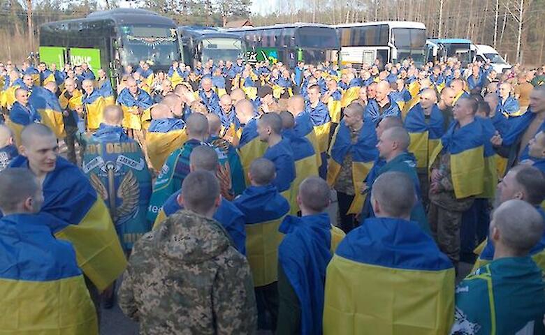 Состоялся один из самых больших обменов пленными. Большинство освобожденных из плена – молодежь после 2000 года рождения, – ГУР