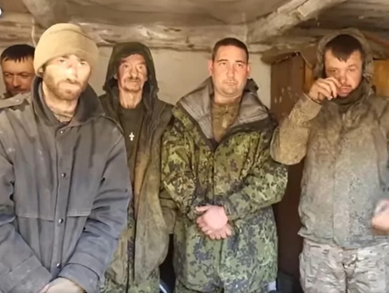 Українські десантники в Курській області взяли в полон дев’ятьох військових РФ