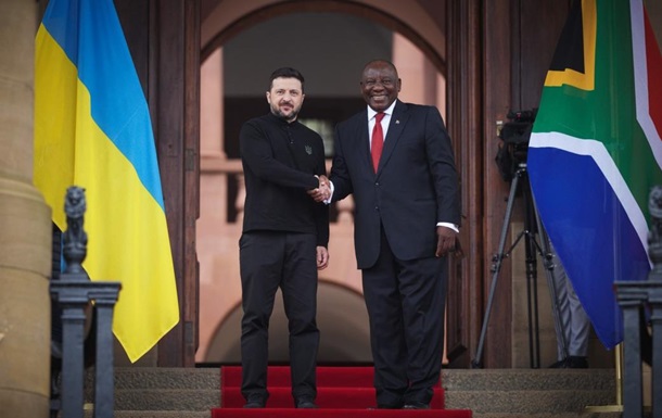 Наближення справедливого миру, звільнення полонених і повернення дітей, яких викрала рф: Зеленський провів зустріч із Президентом ПАР Наближення справедливого миру, звільнення полонених і повернення дітей, яких викрала рф: Зеленський провів зустріч із Президентом ПАР