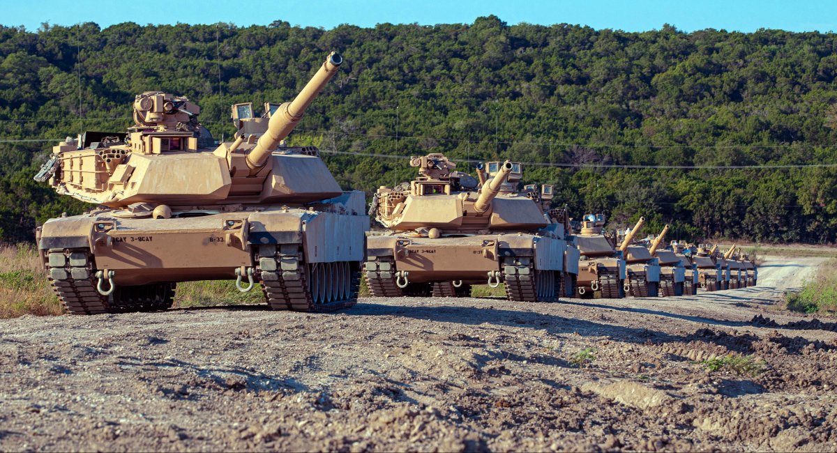 Застряли Abrams в Австралии. Почему обещанные Украине танки до сих пор к нам не выехали из Австралии