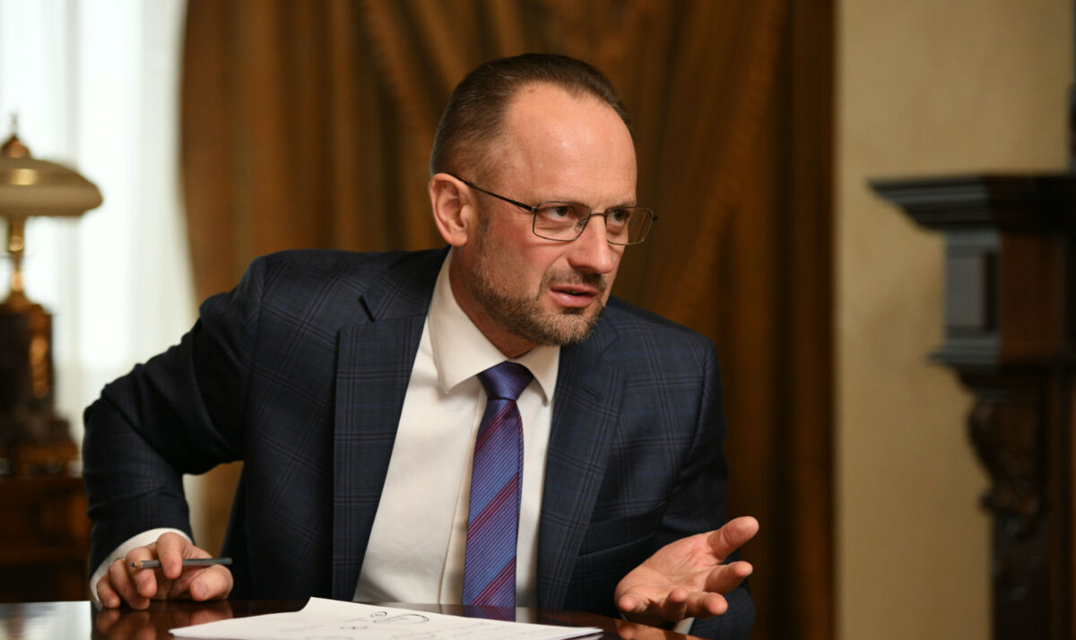 Росія формує кулак і з високою ймовірністю завдасть удар по країнах Балтії та Польщі, – Роман Безсмертний Росія формує кулак і з високою ймовірністю завдасть удар по країнах Балтії та Польщі, – Роман Безсмертний