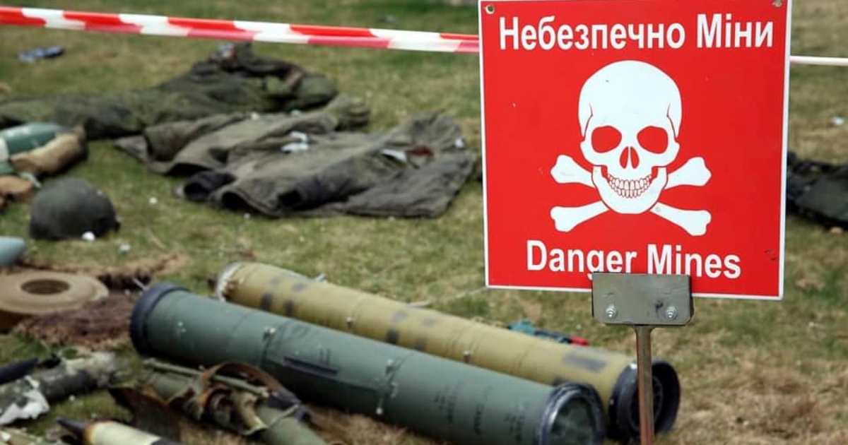 Сертифіковано перший важкий український дистанційний комплекс гуманітарного розмінування “ГАРТ 5100” – очищає 2 га за день (ФОТО) Сертифіковано перший важкий український дистанційний комплекс гуманітарного розмінування “ГАРТ 5100” – очищає 2 га за день (ФОТО)