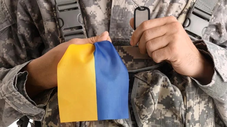 В Украине заработал маркетплейс вооружения для армии: как он работает В Украине заработал маркетплейс вооружения для армии: как он работает