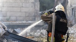 Ранкова атака на Харків: рятувальники уточнили наслідки руйнувань (ФОТО) Ранкова атака на Харків: рятувальники уточнили наслідки руйнувань (ФОТО)