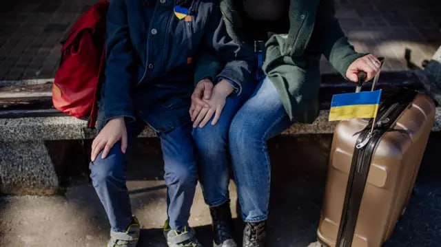 ЄС продовжив тимчасовий захист для українців до 2027 року ЄС продовжив тимчасовий захист для українців до 2027 року