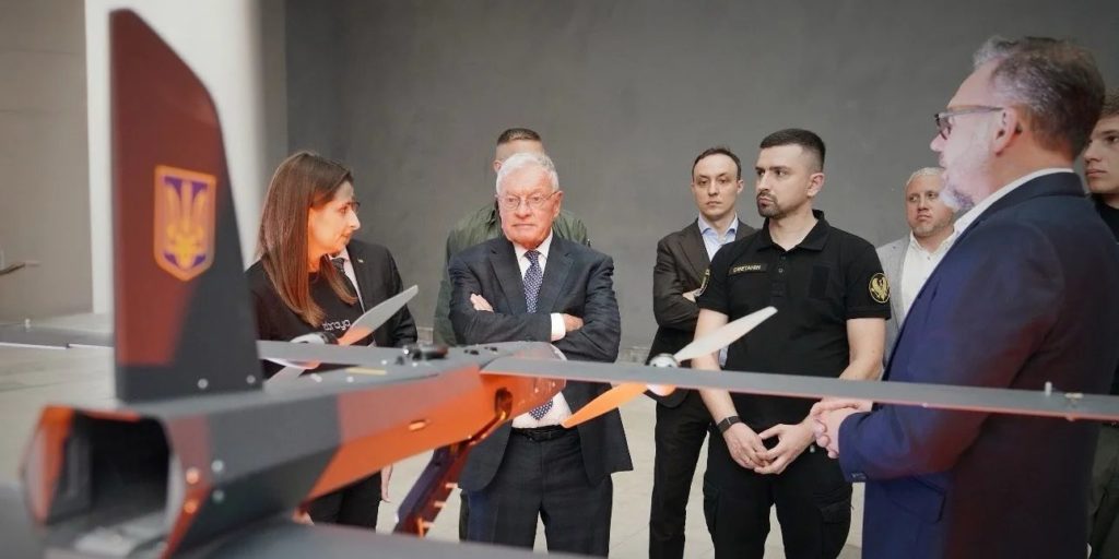 Україна лідирує у виробництві дронів – спецпредставник Трампа Келлог назвав їх «неймовірними інноваціями» Україна лідирує у виробництві дронів – спецпредставник Трампа Келлог назвав їх «неймовірними інноваціями»