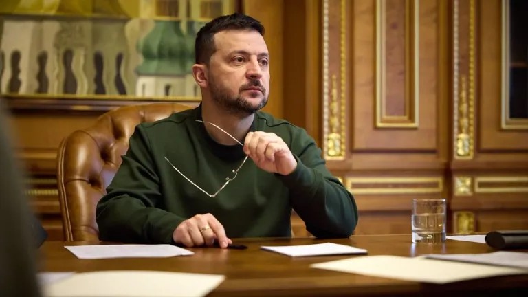 Цитата дня: Кожен, хто має доступ до державної таємниці, і це не тільки в НАБУ та САП, але й ДБР, наша Національна поліція, має пройти перевірки на детекторі брехні Цитата дня: Кожен, хто має доступ до державної таємниці, і це не тільки в НАБУ та САП, але й ДБР, наша Національна поліція, має пройти перевірки на детекторі брехні