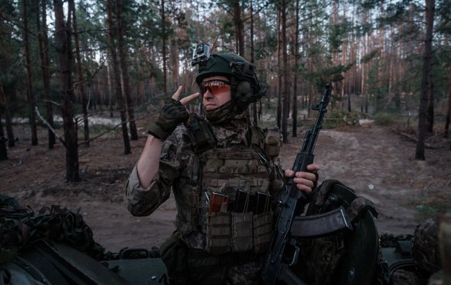 На фронті за добу росіяни втратили майже 900 солдатів та багато техніки – Генштаб ЗСУ На фронті за добу росіяни втратили майже 900 солдатів та багато техніки – Генштаб ЗСУ