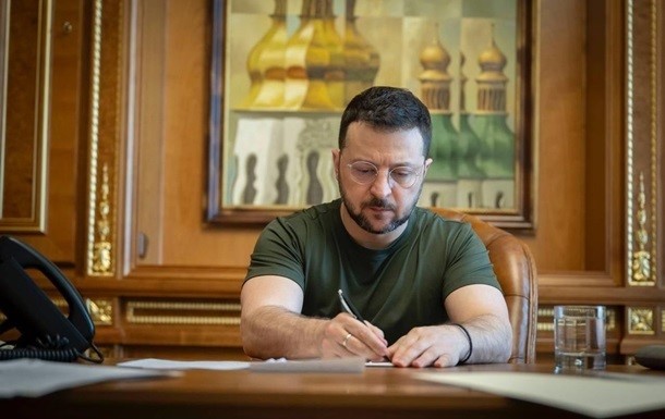 Президент України підписав закон про бронювання працівників ОПК та критичних підприємств