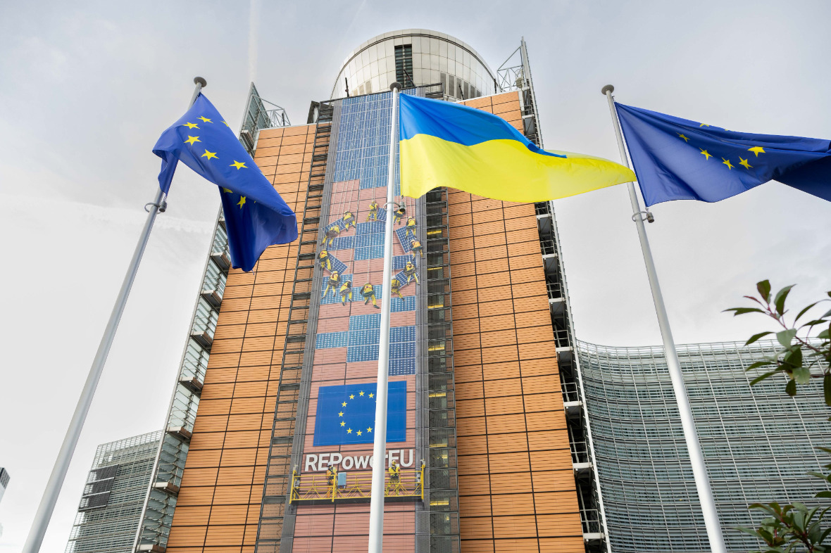 Єврокомісія про зменшення виплат біженцям з України: Держави мають забезпечити соціальну та медичну допомогу