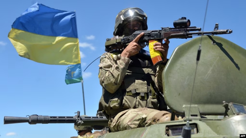 Мінус майже 1000 солдатів і багато бойової техніки окупантів – Генштаб оновив дані про втрати РФ за добу