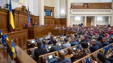 Верховная Рада поддержала постановление, которое откладывает местные выборы. Они должны были состояться в октябре