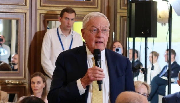 Вглиб Росії бити можна. Трамп підтримав далекобійні удари України по РФ і США розглядає надання Tomahawk – Келлог Вглиб Росії бити можна. Трамп підтримав далекобійні удари України по РФ і США розглядає надання Tomahawk – Келлог