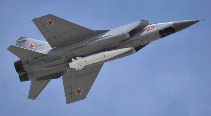 Носій «Кинджалів» МіГ-31 розбився у Росії Носій «Кинджалів» МіГ-31 розбився у Росії