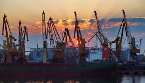 РФ атакувала Ізмаїльський порт: пошкоджені термінали та енергетична інфраструктура – АМПУ РФ атакувала Ізмаїльський порт: пошкоджені термінали та енергетична інфраструктура – АМПУ