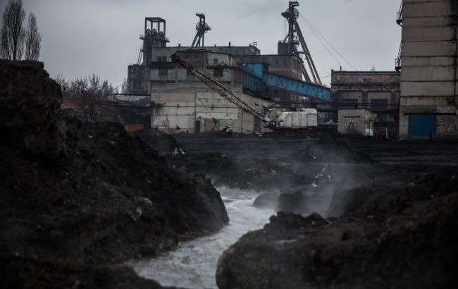 Окупанти знову б’ють по енергетиці: росіяни вгатили по вугільних підприємствах на Донеччині Окупанти знову б’ють по енергетиці: росіяни вгатили по вугільних підприємствах на Донеччині