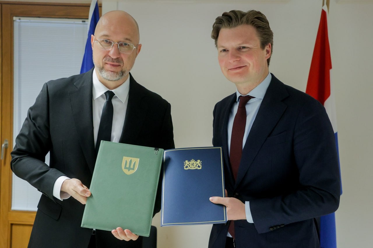 Україна та Нідерланди запускають спільне виробництво безпілотників Україна та Нідерланди запускають спільне виробництво безпілотників