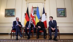 Зеленський у Лондоні розпочав зустріч із Стармером, Макроном та Мерцом Зеленський у Лондоні розпочав зустріч із Стармером, Макроном та Мерцом