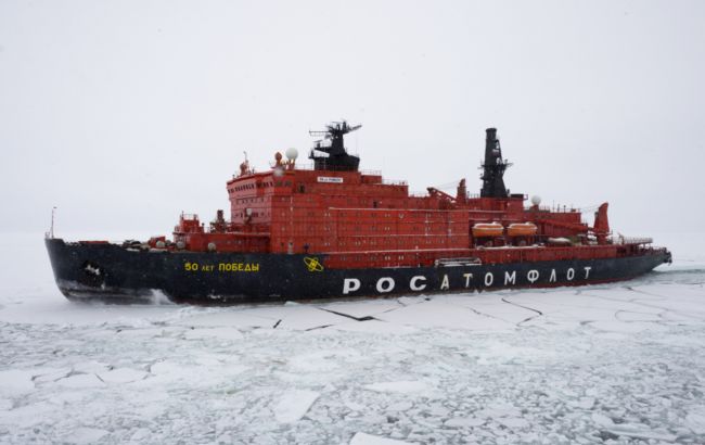 Захистити Північний морський шлях. РФ вперше розгорнула всі атомні криголами в Арктиці: на кону нафта і газ, – The Telegraph