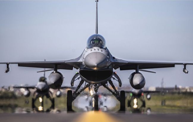 Літаки F-16 вночі збили майже всі крилаті ракети ворога – Ігнат