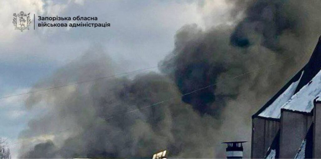 Запоріжжя та область впродовж кількох годин зазнає масованих атак російських безпілотників (ФОТО) Запоріжжя та область впродовж кількох годин зазнає масованих атак російських безпілотників (ФОТО)