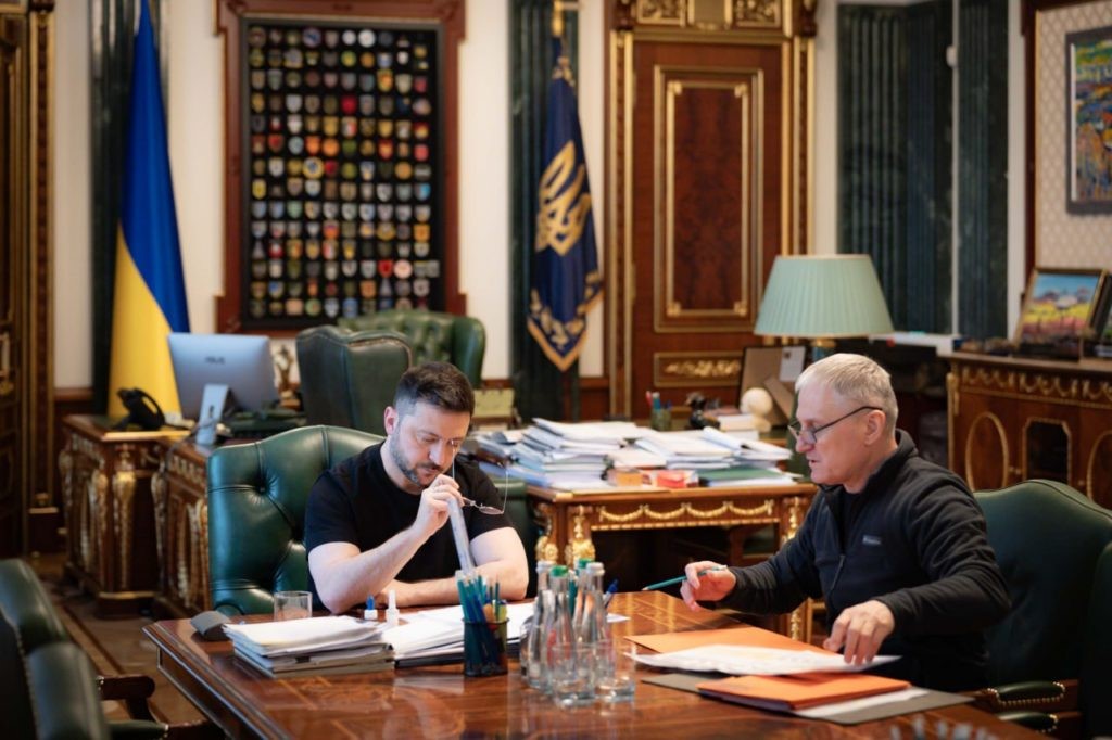 Зеленський призначив Олега Іващенка очільником Головного управління розвідки Зеленський призначив Олега Іващенка очільником Головного управління розвідки