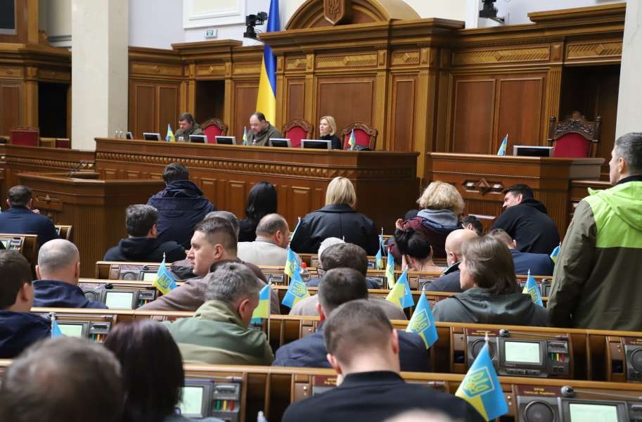 Верховна Рада посилила вимоги до держслужби: потрібен військовий досвід