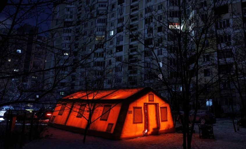 Правительство изменило правила передвижения на улице в комендантский час Правительство изменило правила передвижения на улице в комендантский час