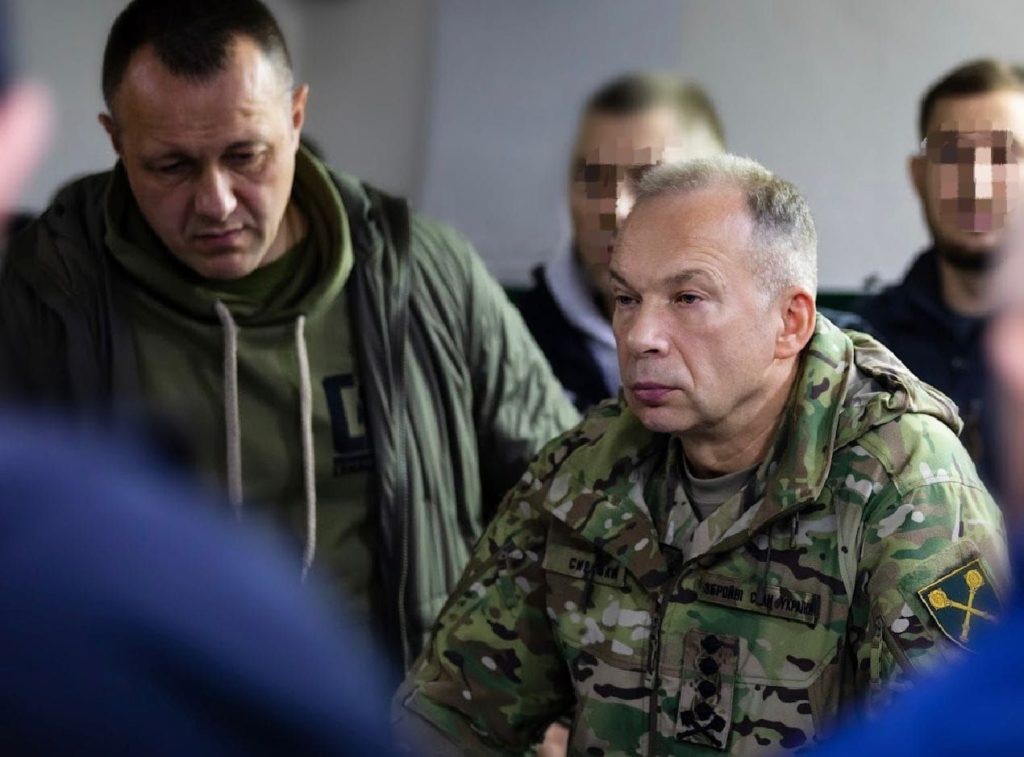 Сырский о Покровском направлении: оборона держится, несмотря на ежедневные бои и подтянутые врагом резервы Сырский о Покровском направлении: оборона держится, несмотря на ежедневные бои и подтянутые врагом резервы
