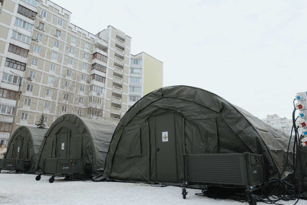 Понад 900 будинків у Києві залишаються без опалення після нічної атаки РФ