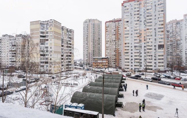 Після атаки РФ майже 1100 будинків Києва без тепла: воду з батарей злили. Розгорнули оперативні штаби допомоги у двох районах