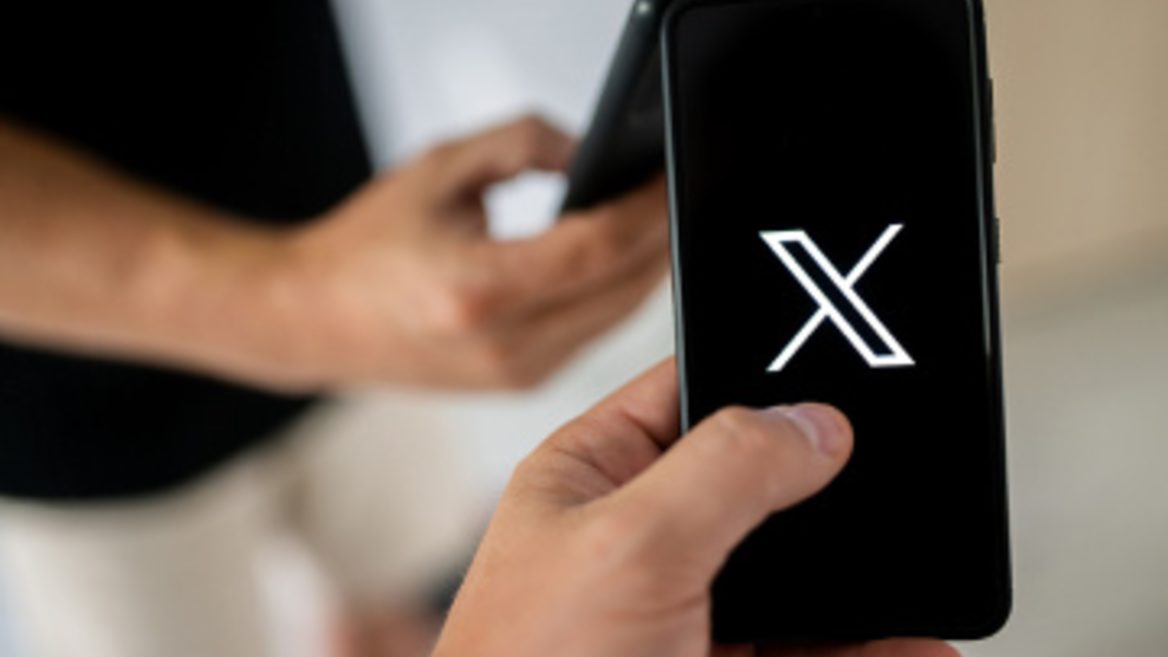 Elon Musk has started testing X Chat, a new competitor to WhatsApp and Telegram Elon Musk has started testing X Chat, a new competitor to WhatsApp and Telegram
