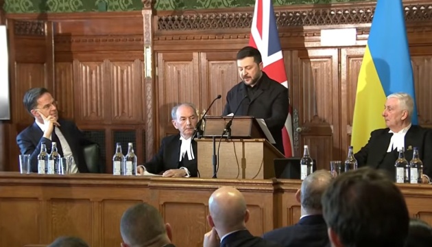 Довіра до Британії як до партнера серед українців є однією з найвищих – Володимир Зеленський виступив перед членами парламенту Великої Британії