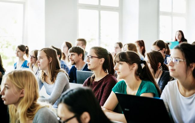 Вартість навчання у вишах зростатиме: у МОН пояснили причини та порівняли з цінами за кордоном