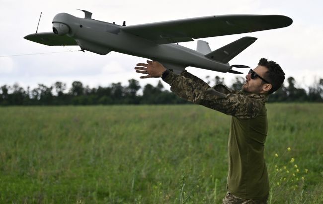 “Birds of Magyar” destroyed in the Luhansk region air defense systems “Buk-M1” and warehouses of the Russian Federation (VIDEO) “Birds of Magyar” destroyed in the Luhansk region air defense systems “Buk-M1” and warehouses of the Russian Federation (VIDEO)