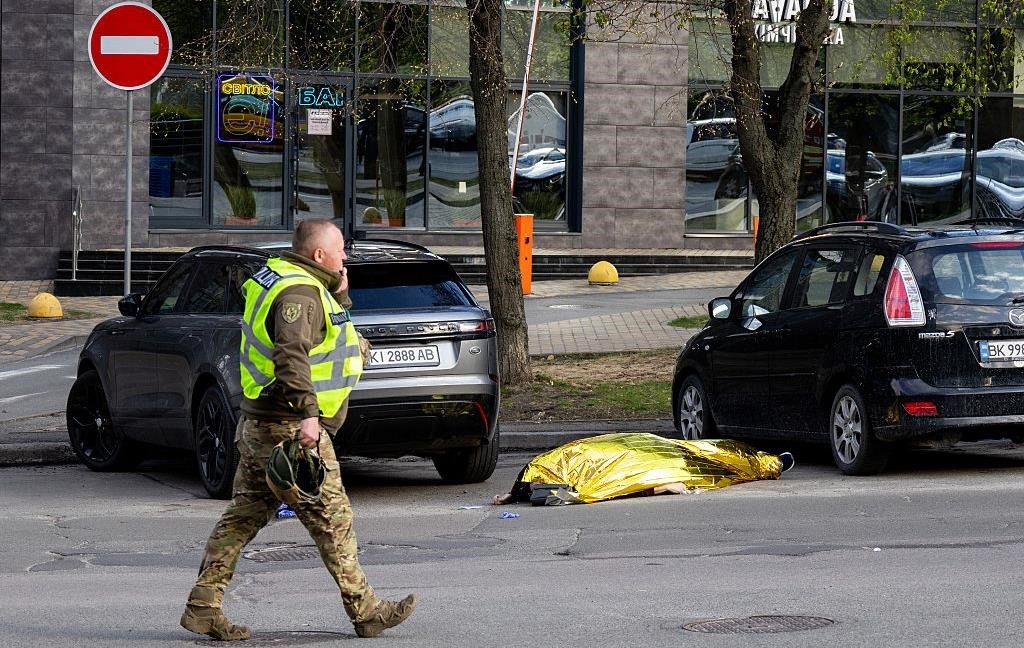 Теракт у Києві: кількість жертв зросла до 7: важкопоранений чоловік помер у лікарні 