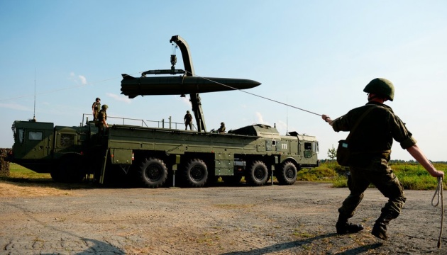 SIPRI: світові військові витрати у 2025 році далі зростали. Україна збільшила витрати на війну на 20%