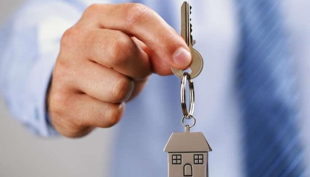 В Україні пропонують видавати житлові сертифікати бюджетникам зі стажем понад 10 років